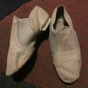 Capezio jazz shoes size 1M